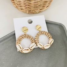 Load image into Gallery viewer, Hand woven Earrings
